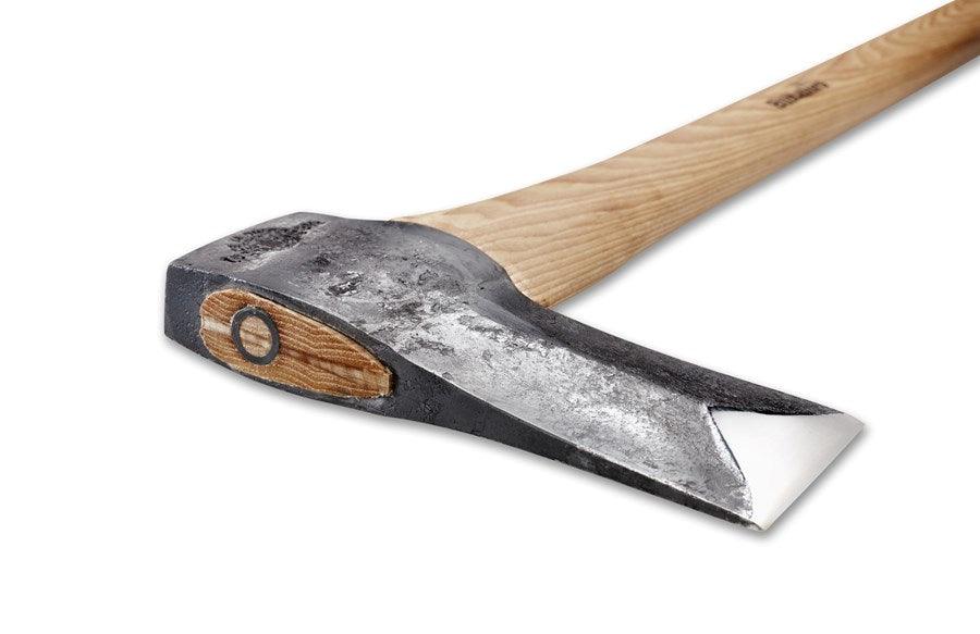 Consideration when choosing the best axe for your needs. - Axeman.ca