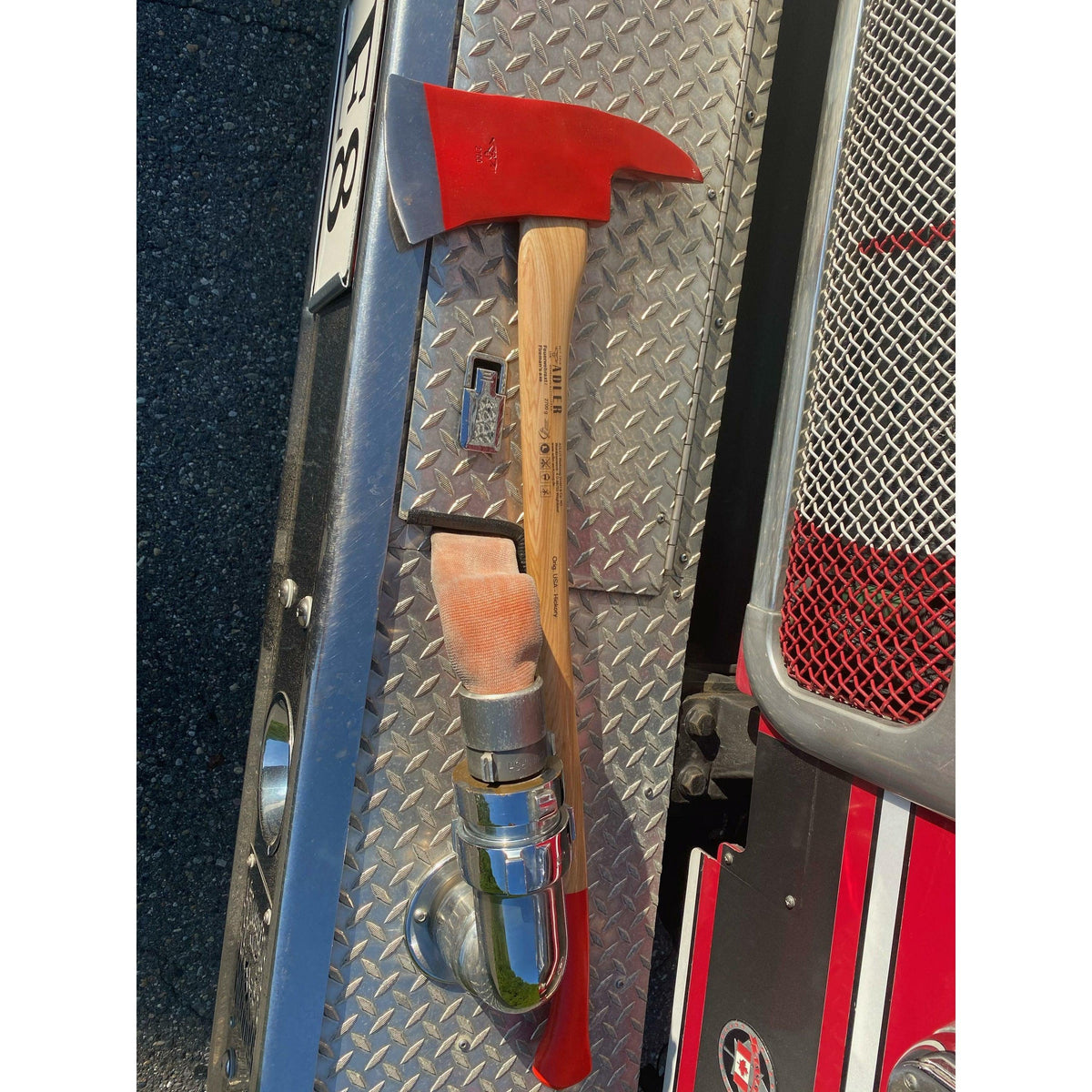 Fireman’s Axe- International Pattern-900mm Hickory Handle - Axeman.ca