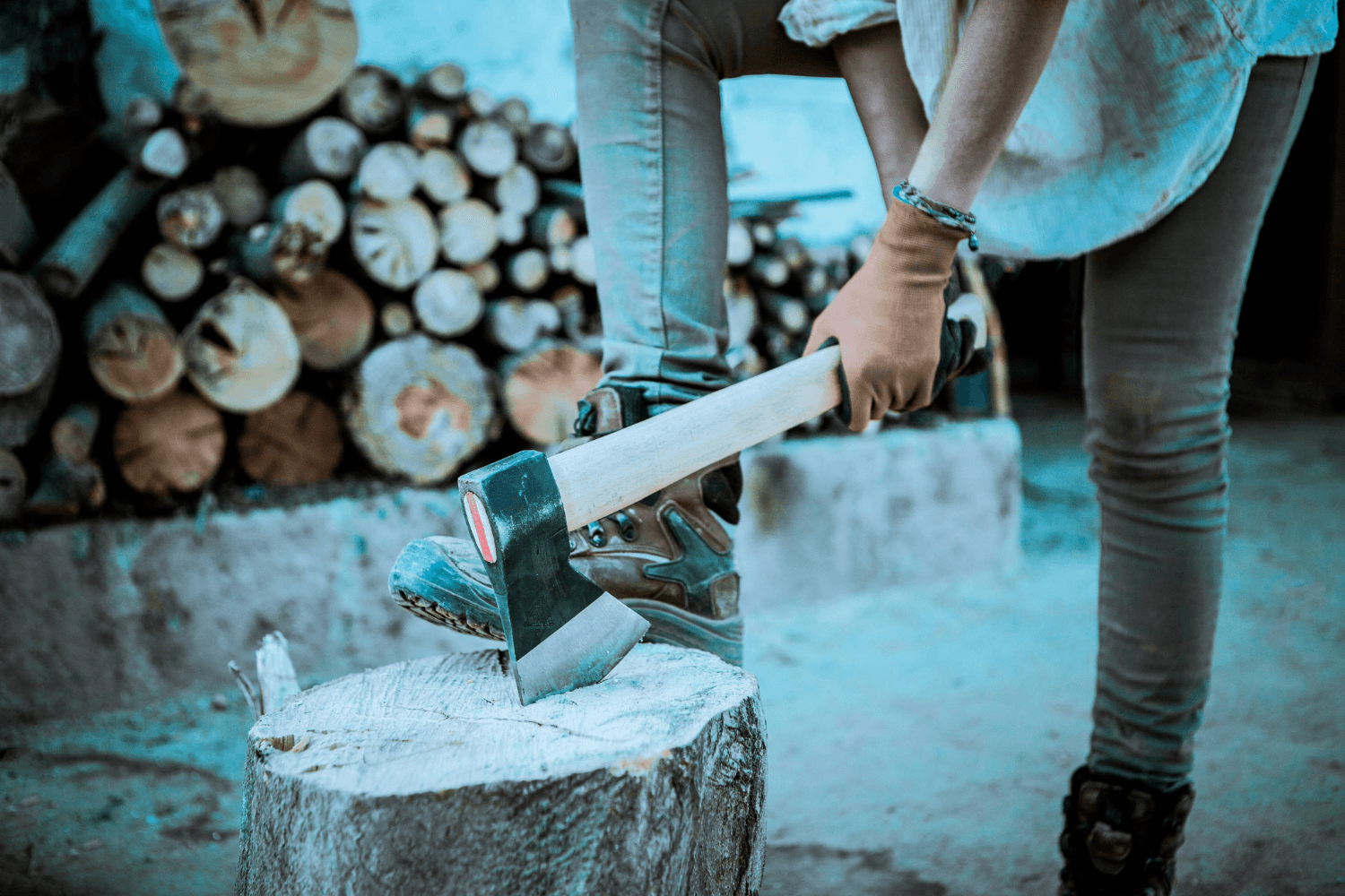 Selecting the Right Wood for Your Axe Handle - Axeman.ca
