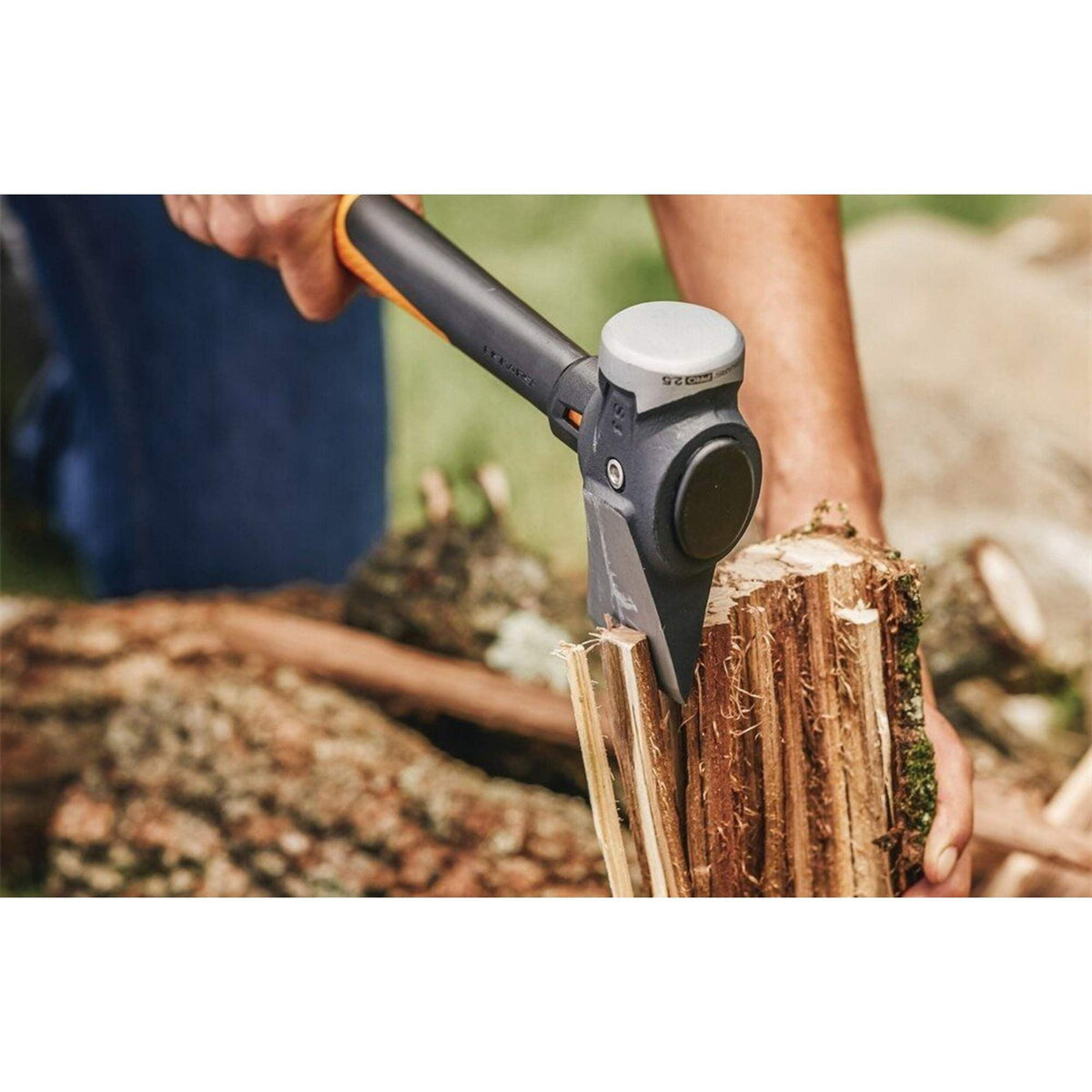 Fiskars Pro IsoCore™ 2.5-lb Maul, 14-in - Axeman.ca