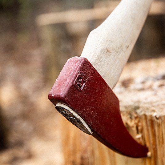 1.5 lbs. Hookaroon; 36 in. curved wooden handle - Axeman.ca