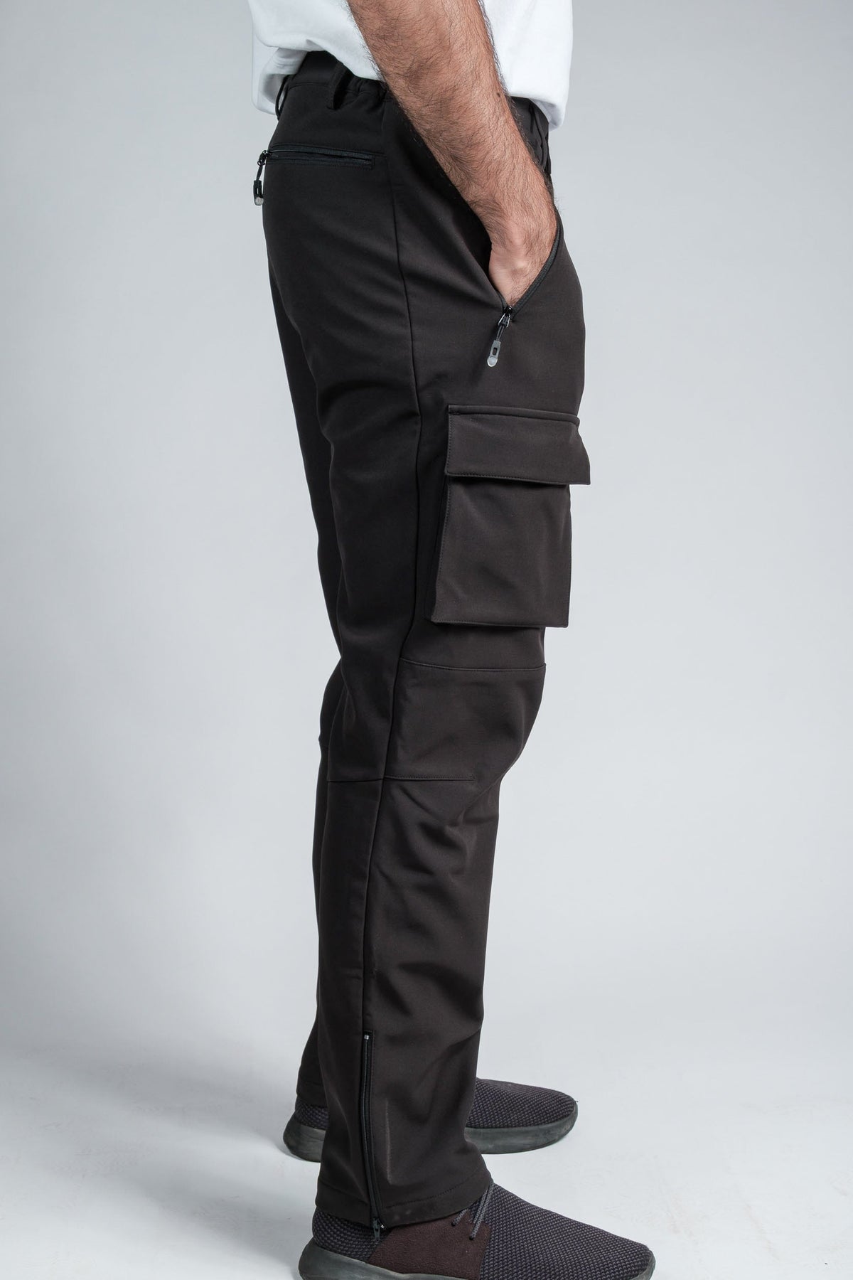 NEW: Men&#39;s Adventure &quot;Cargo&quot; Water Resistant Pants