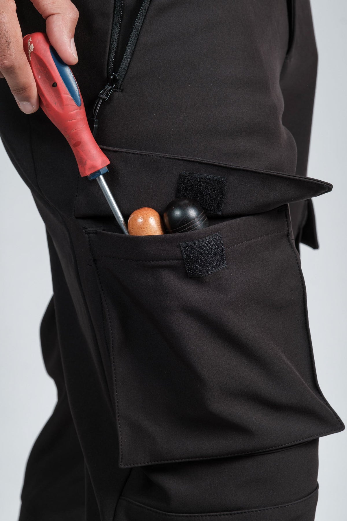 NEW: Men&#39;s Adventure &quot;Cargo&quot; Water Resistant Pants