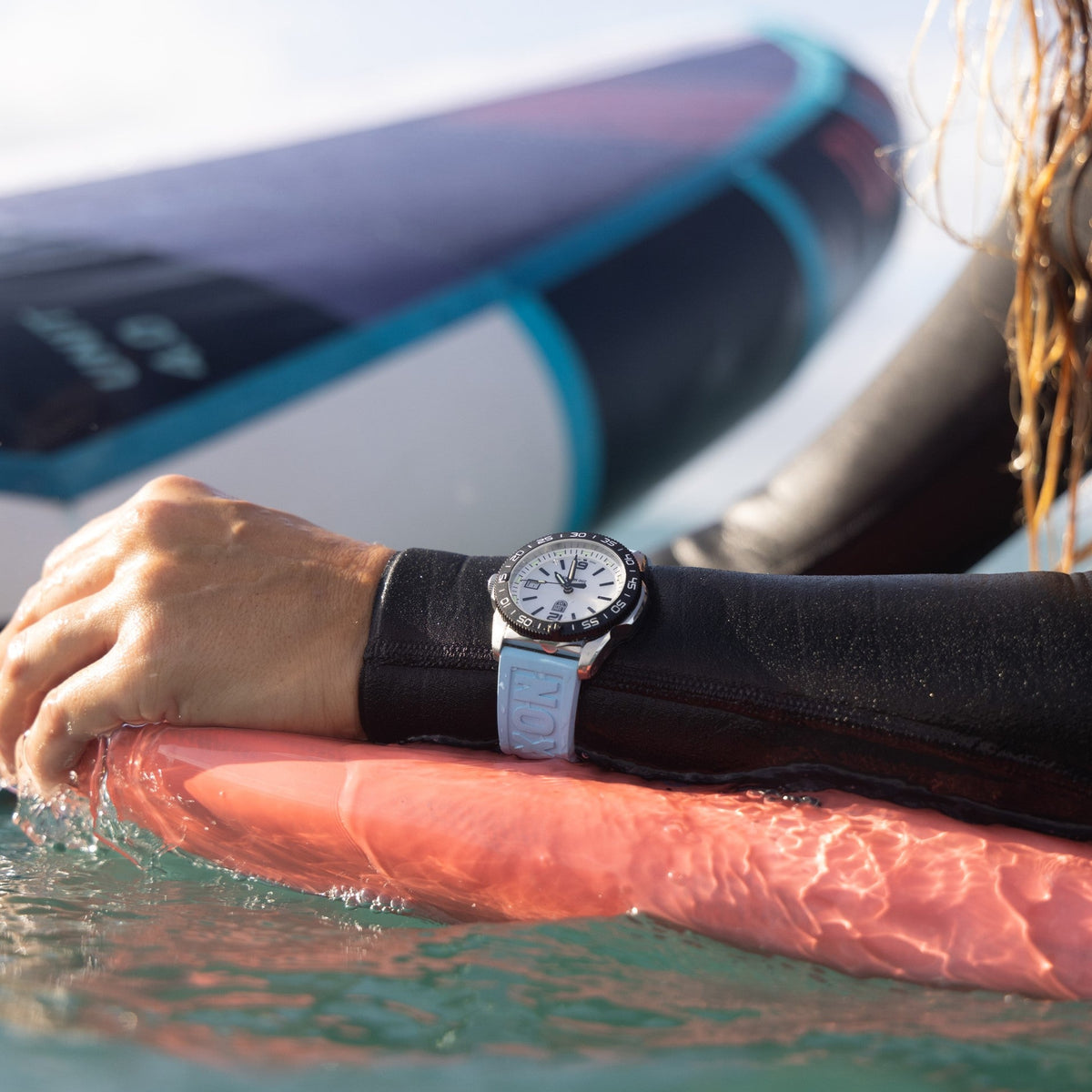 Pacific Diver, 39 mm - 3124 m