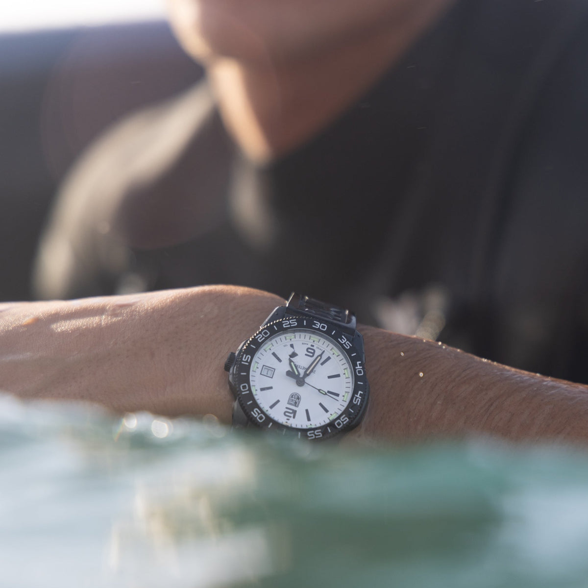 Pacific Diver, 39 mm - 3127 m