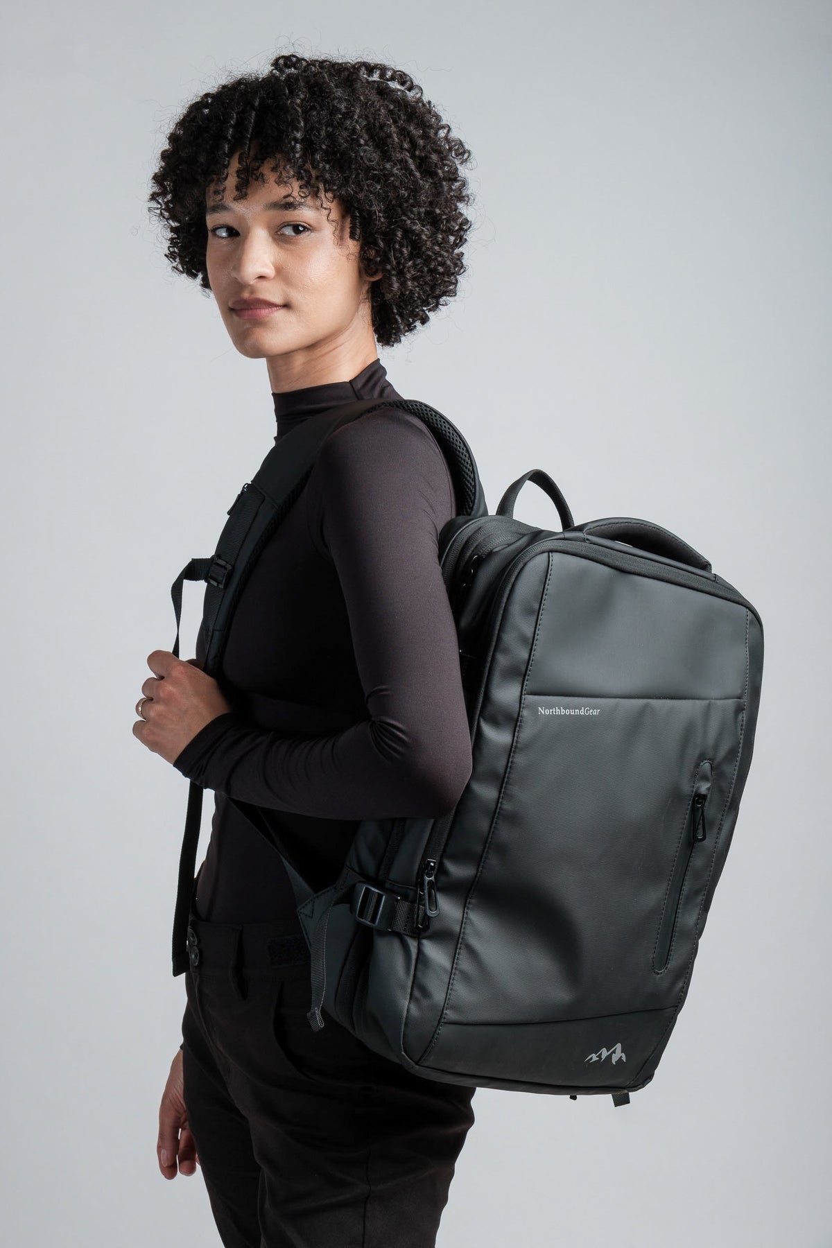 &quot;Voyager&quot; Expandable Backpack 26L / 38L with Built-in Rain Coat