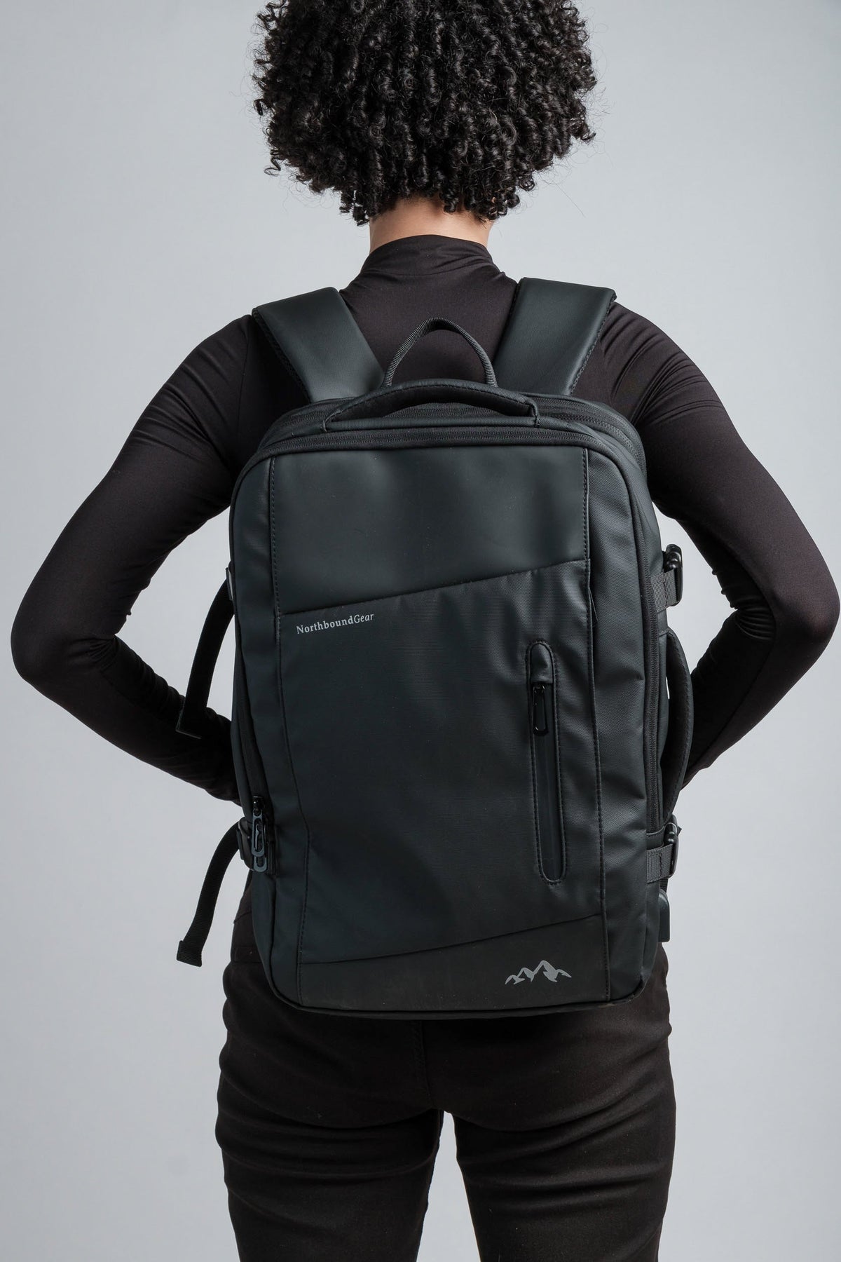 &quot;Voyager&quot; Expandable Backpack 26L / 38L with Built-in Rain Coat