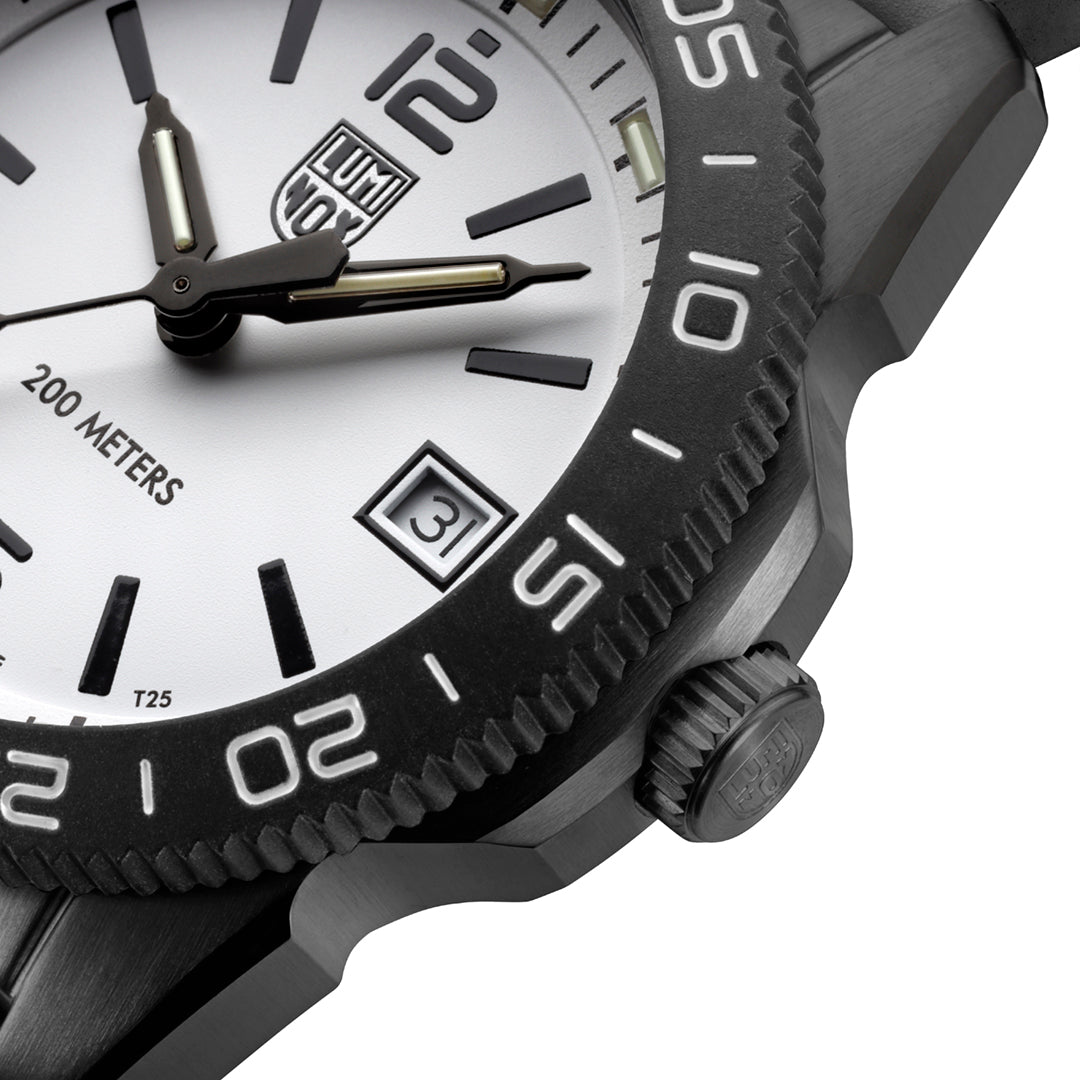 Pacific Diver, 39 mm - 3127 m