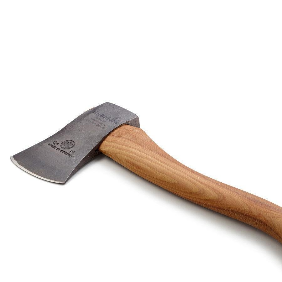 Hatchet H 008 SV (0.8 kg, 17.5 inch Shaft) - Axeman.ca